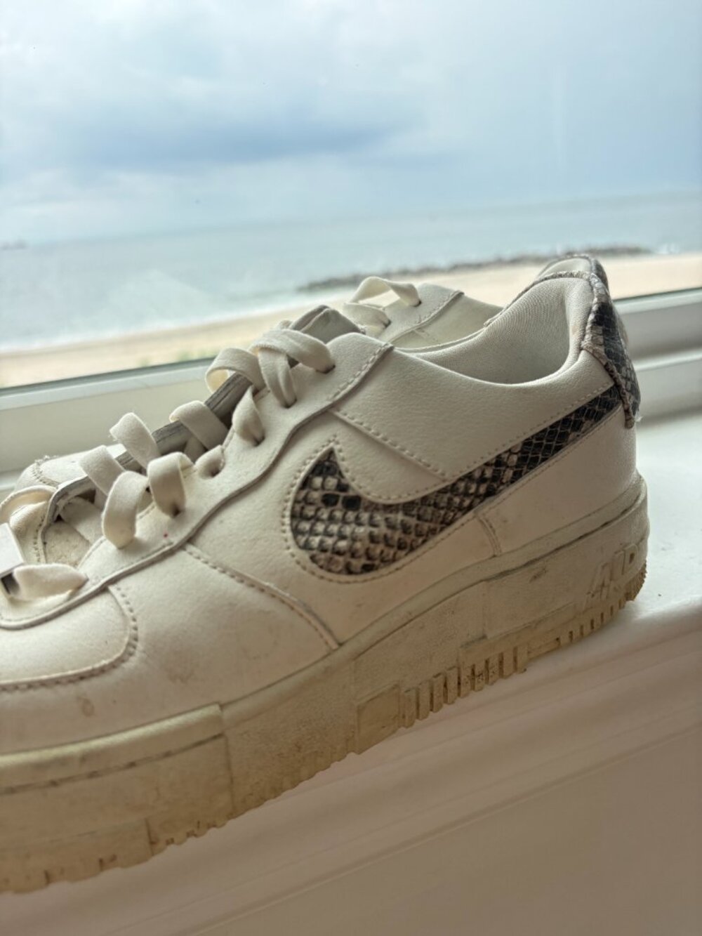 Nike Air Force 1 Low Pixel SE Snake Women’s Size 11 - Picture 11 of 14